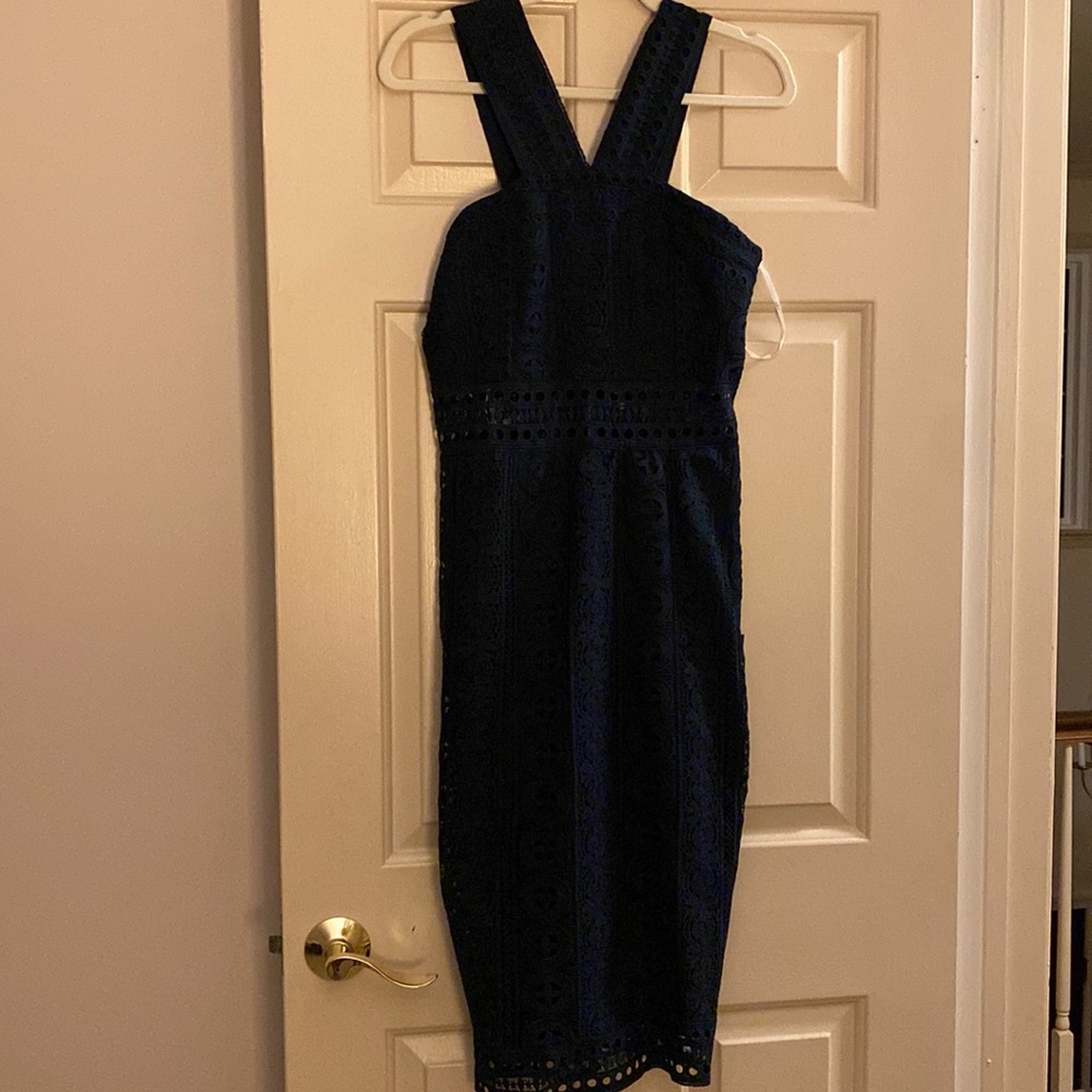 New with tags Lulu dress in navy size medium